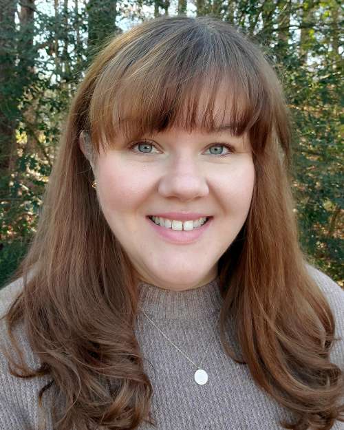 Vivecca Mcvie , Practice Administrator