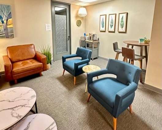 waiting room in federal way therapy office